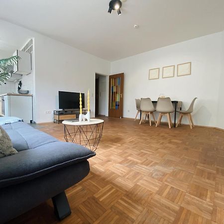 Leon Sleep&Stay Cassel Extérieur photo